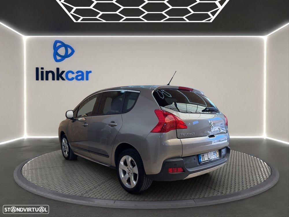 Peugeot 3008 1.6 HDi Executive CMP6 - 4