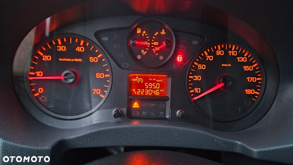 Peugeot Expert 2,0 HDI L2 Długi - 16