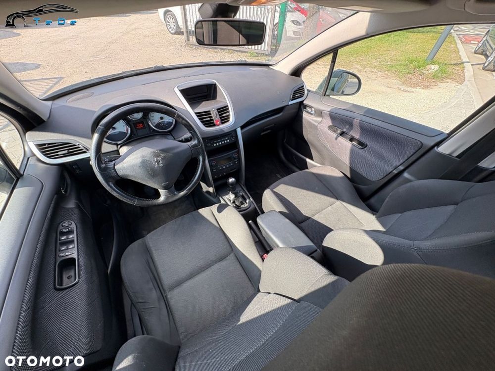 Peugeot 207 1.6 VTi Premium - 22