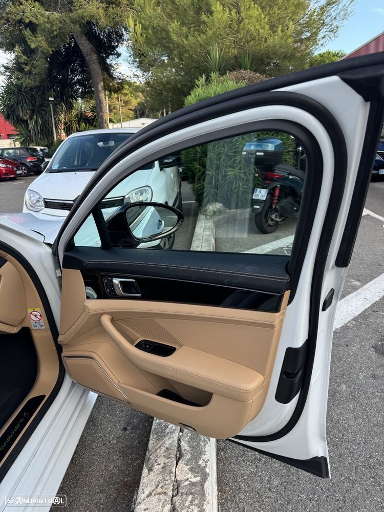 Porsche Panamera Sport Turismo 4S E-Hybrid - 20