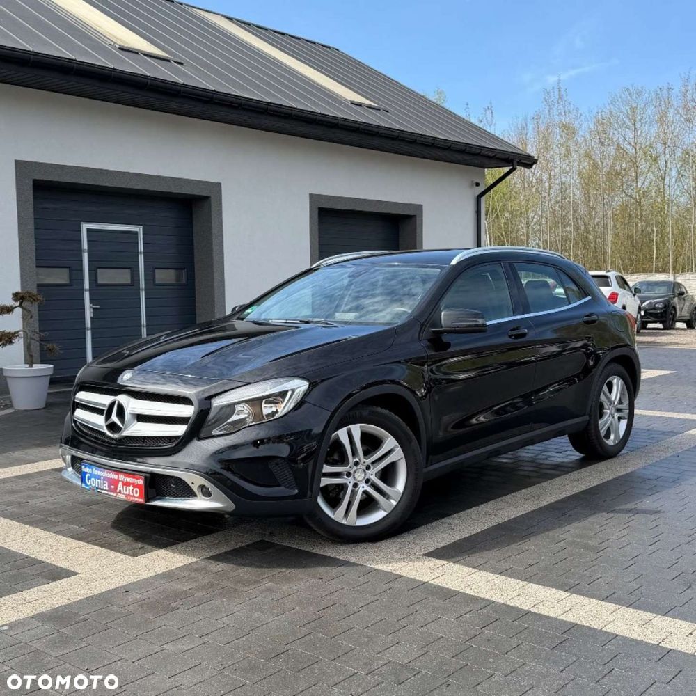 Mercedes-Benz GLA - 5