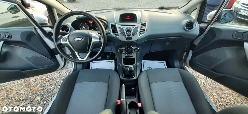 Ford Fiesta - 29