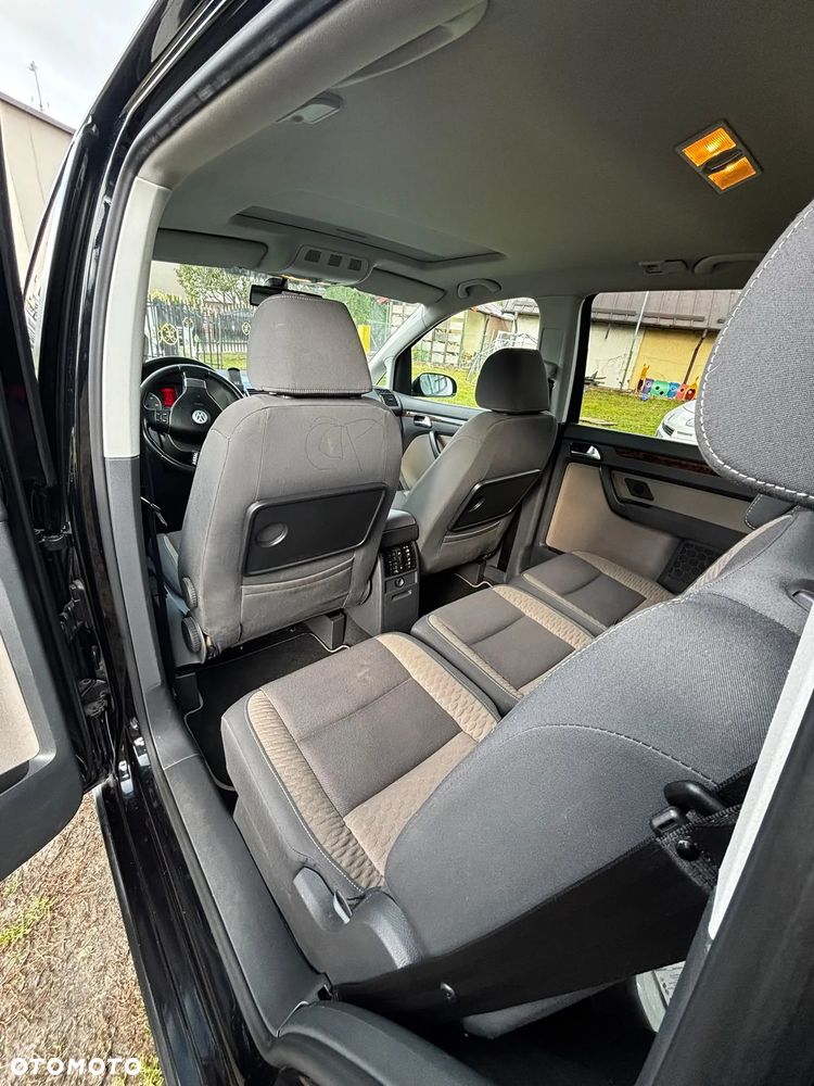 Volkswagen Touran 2.0 TDI DPF Cross DSG - 31