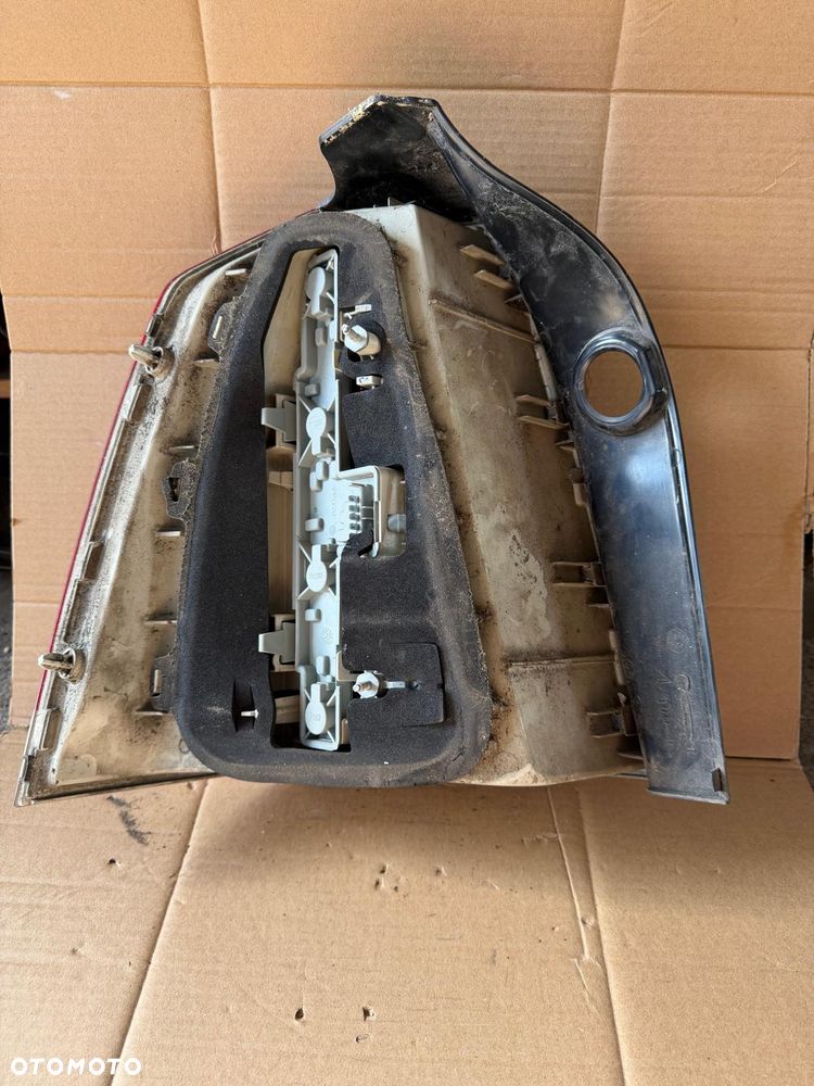 Lampa prawa tylna prawy tył Opel Zafira B LIFT Europa - 4
