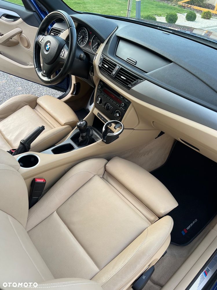 BMW X1 sDrive18d Sport Line - 30