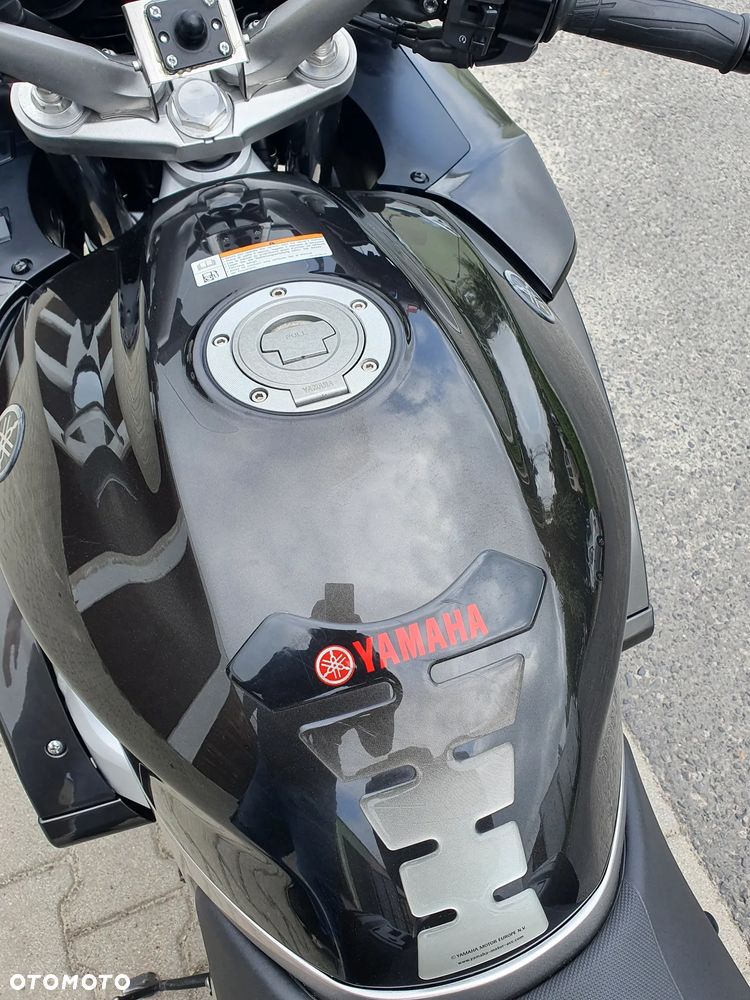Yamaha FJR - 11