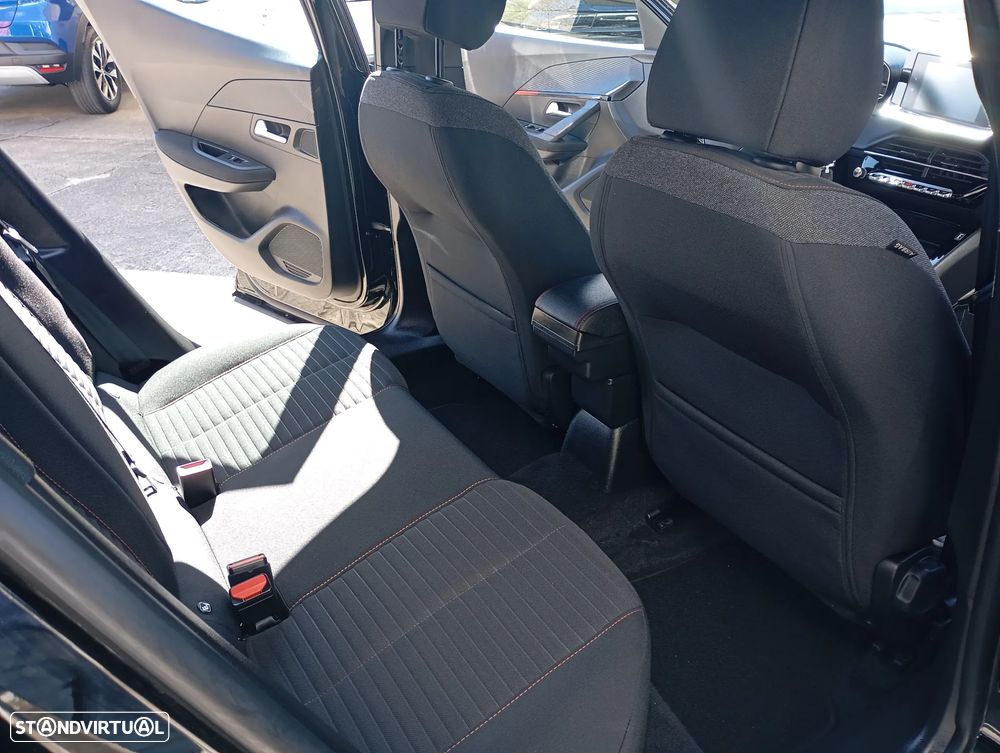 Peugeot 2008 PureTech 130 EAT8 Active Pack - 8