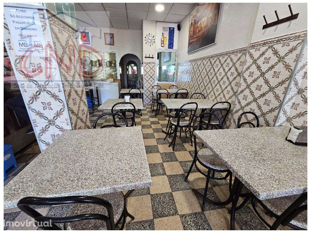 Café-Snack Bar e Cervejaria na Rinchoa com 37 lugares sentados e es... - Grande imagem: 4/11
