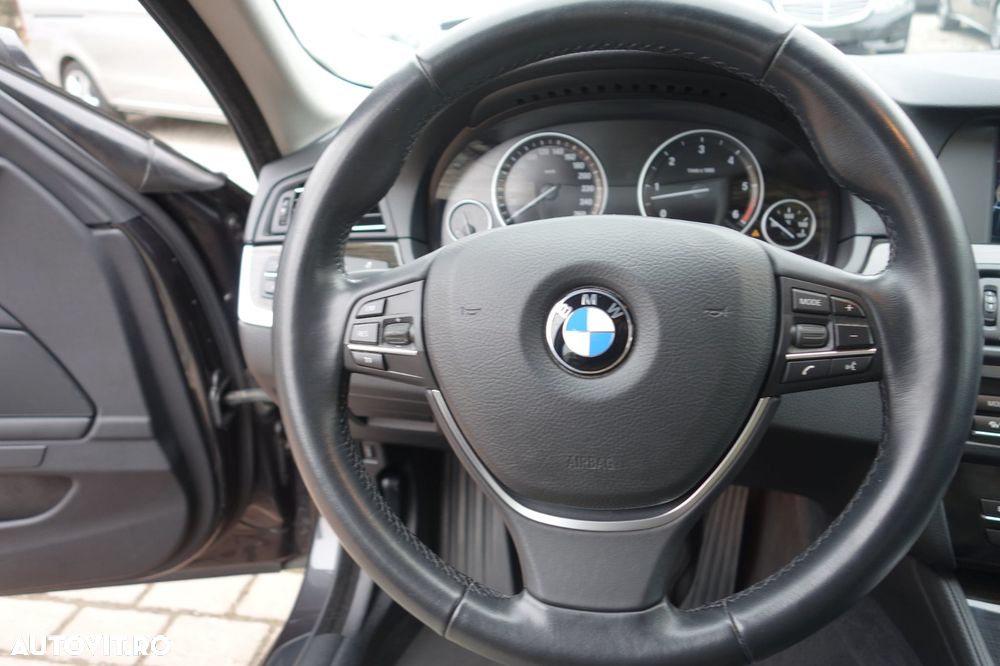 BMW Seria 5 530d xDrive - 19