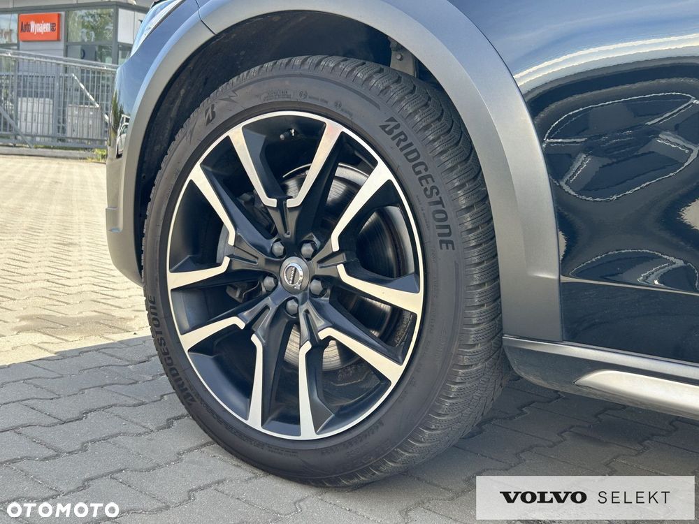 Volvo V90 Cross Country - 10