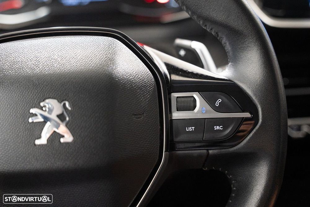 Peugeot 208 1.2 PureTech Allure EAT8 - 18