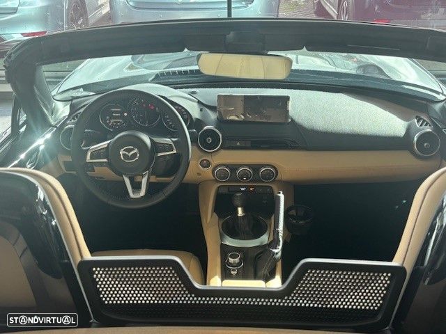 Mazda MX-5 1.5 Sky-G Kazari - 11