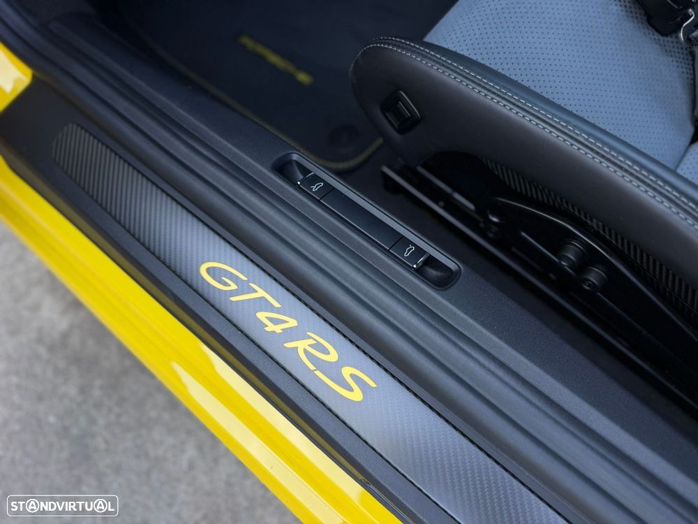 Porsche 718 Cayman GT4 RS - 18