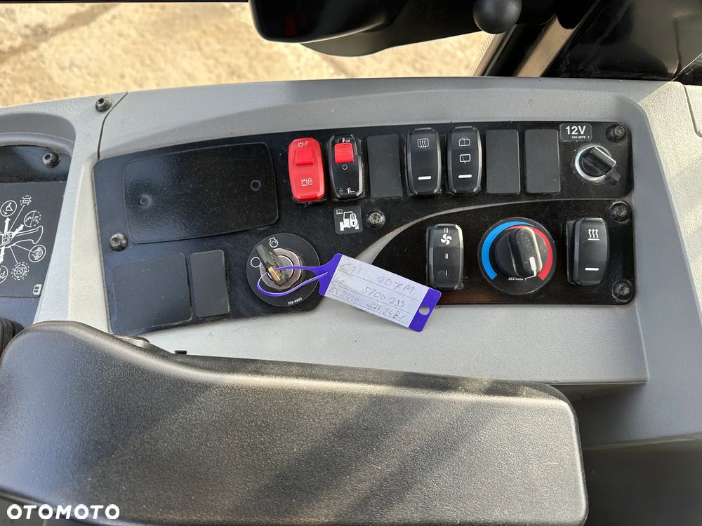 Caterpillar 907M - 14