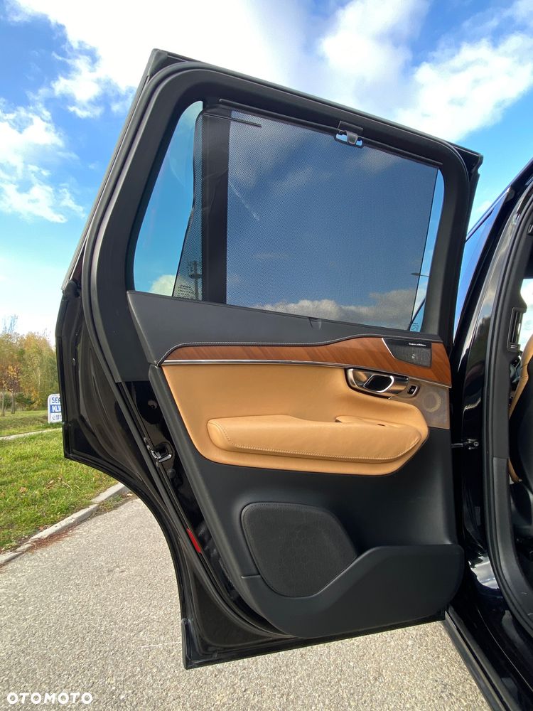Volvo XC 90 - 22