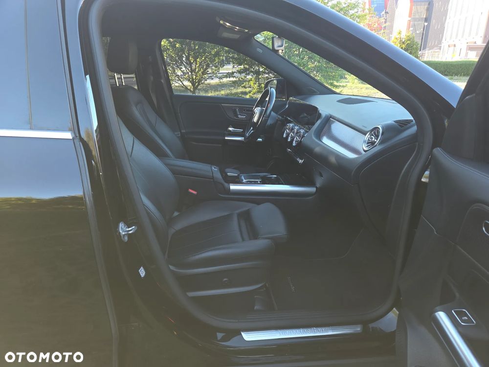 Mercedes-Benz GLA 250 8G-DCT Progressive - 11