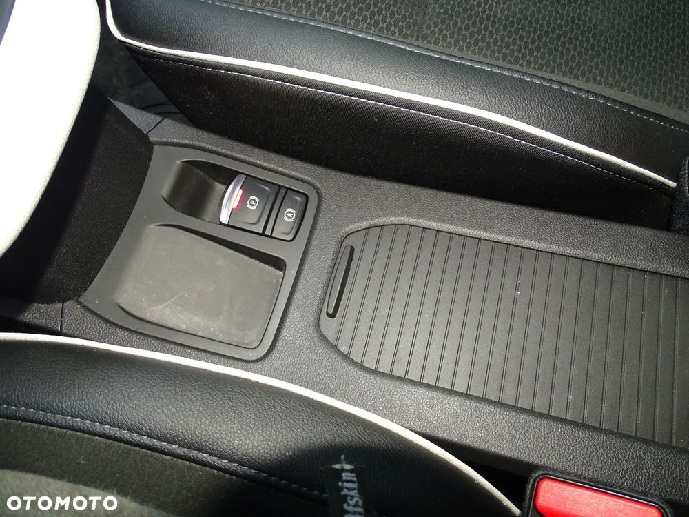 Renault Clio TCe 130 EDC GPF INTENS - 22