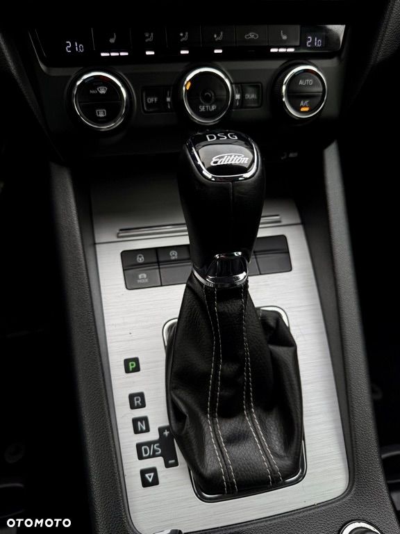 Skoda Octavia 2.0 TDI DSG Style - 26