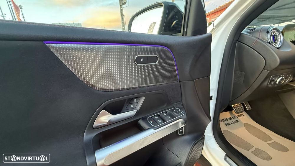 Mercedes-Benz EQB 300 4Matic Progressive - 36