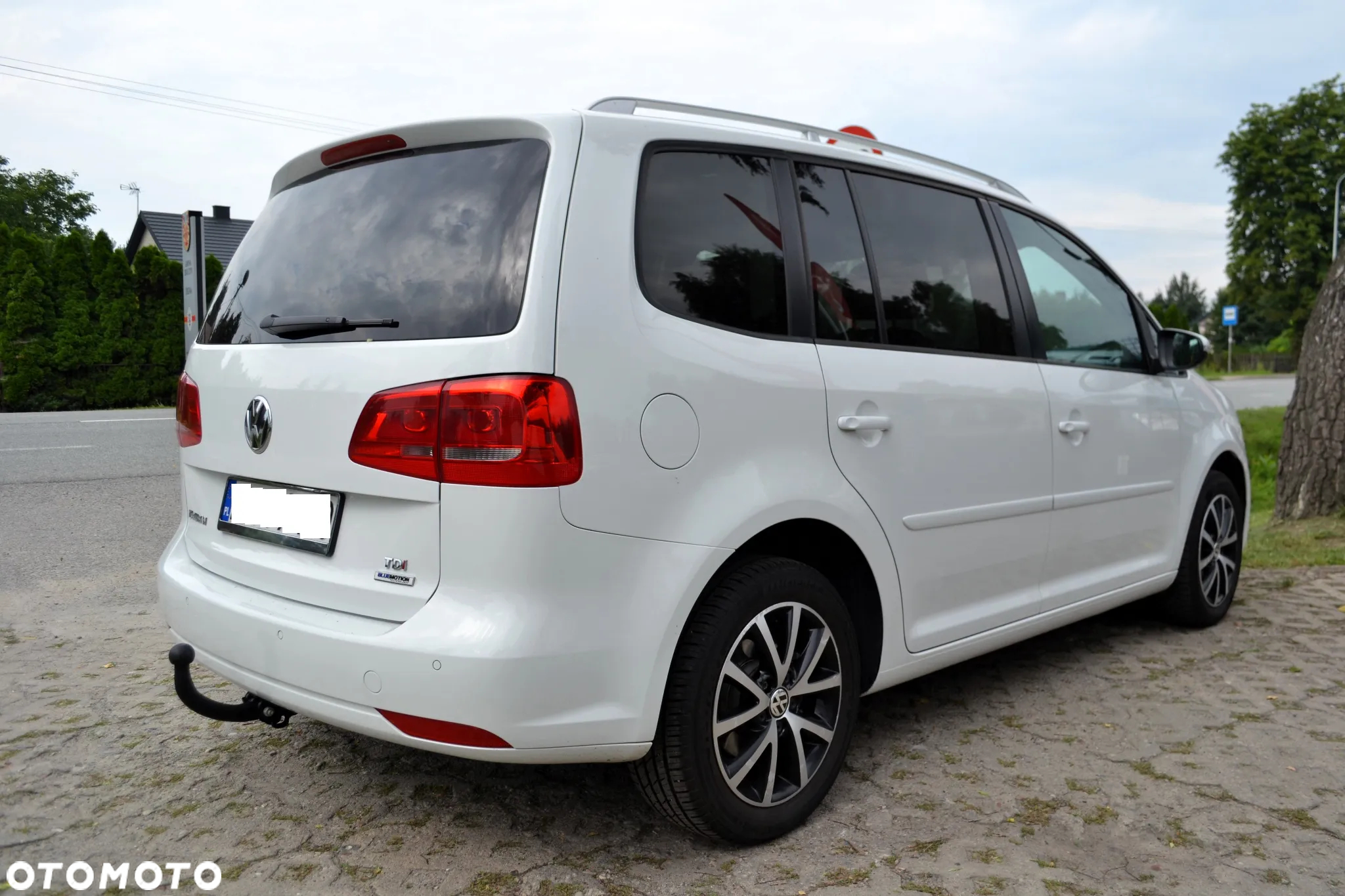 Volkswagen Touran 1.6 TDI DPF BlueMotion Technology Trendline - 4