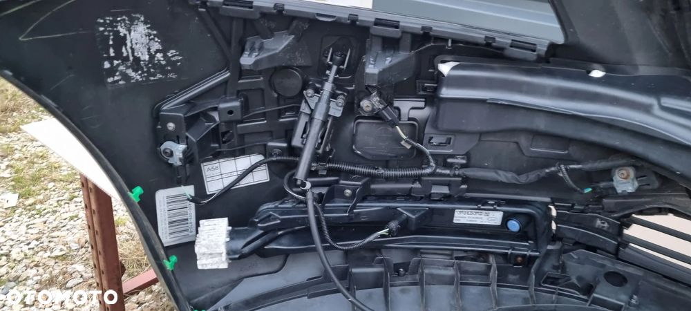 VOLVO V40 II 2012- Zderzak przód oryginał MC054 - 14