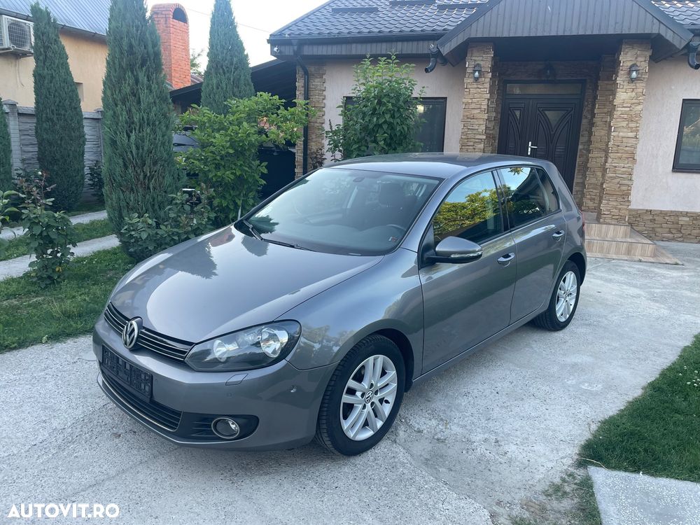 Volkswagen Golf - 1