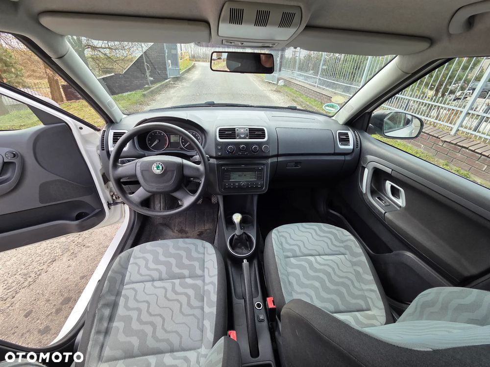 Skoda Fabia 1.2 HTP SPECIAL - 23