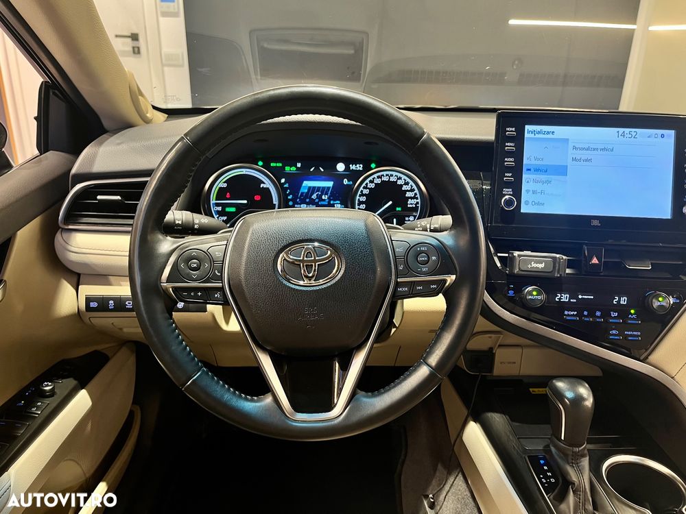 Toyota Camry 2.5 Hybrid Exclusive - 28