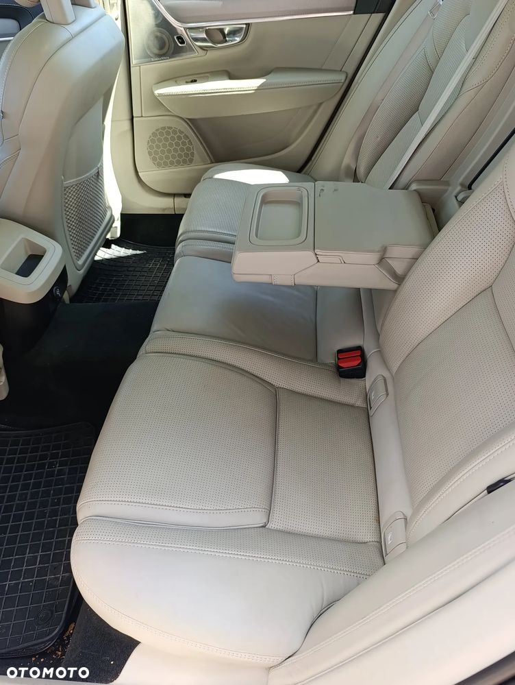 Volvo V90 D4 Inscription - 24