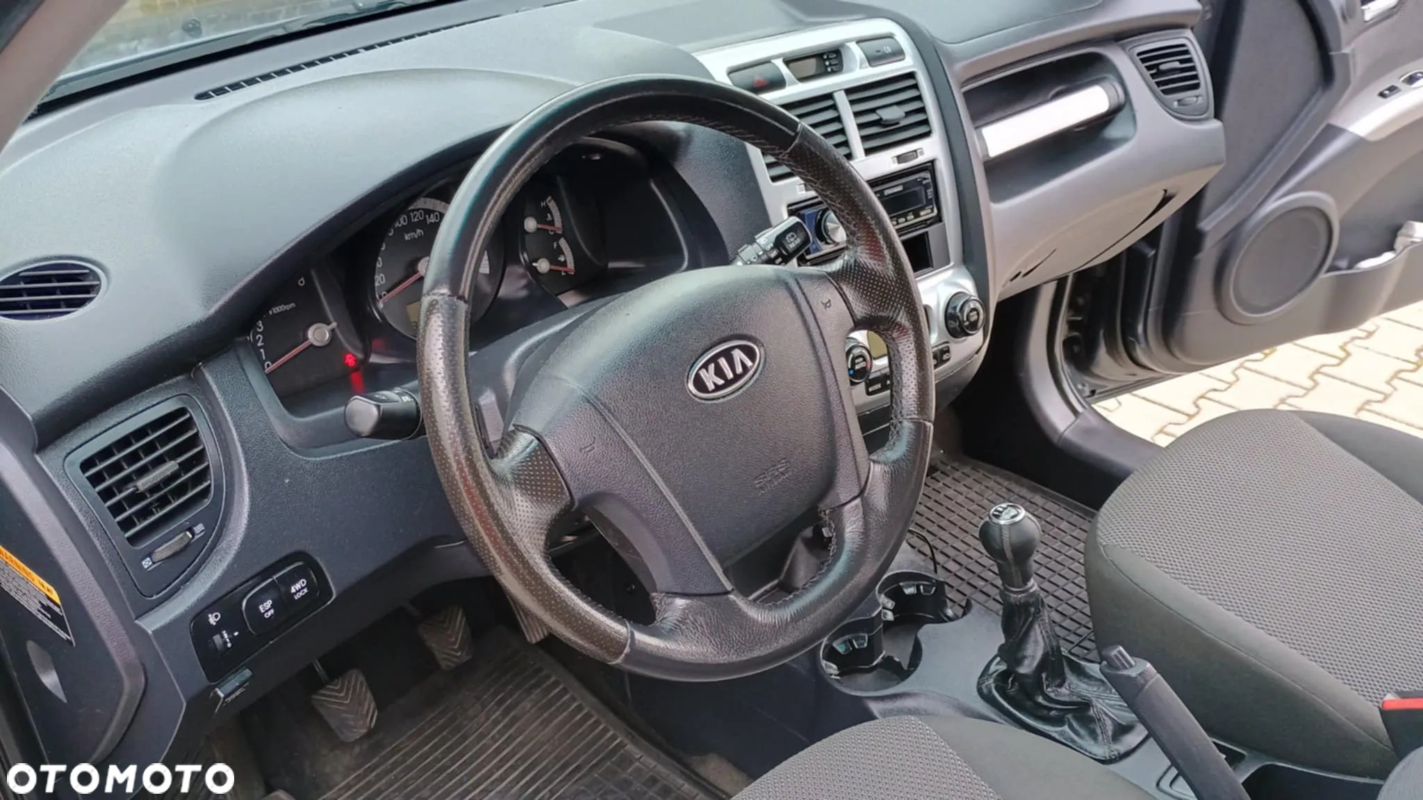 Kia Sportage 2.0 Tour - 13