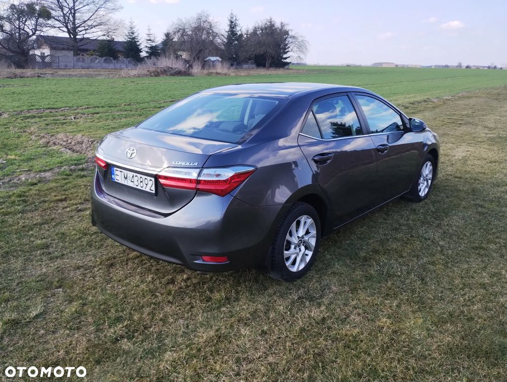 Toyota Corolla 1.6 Comfort - 26