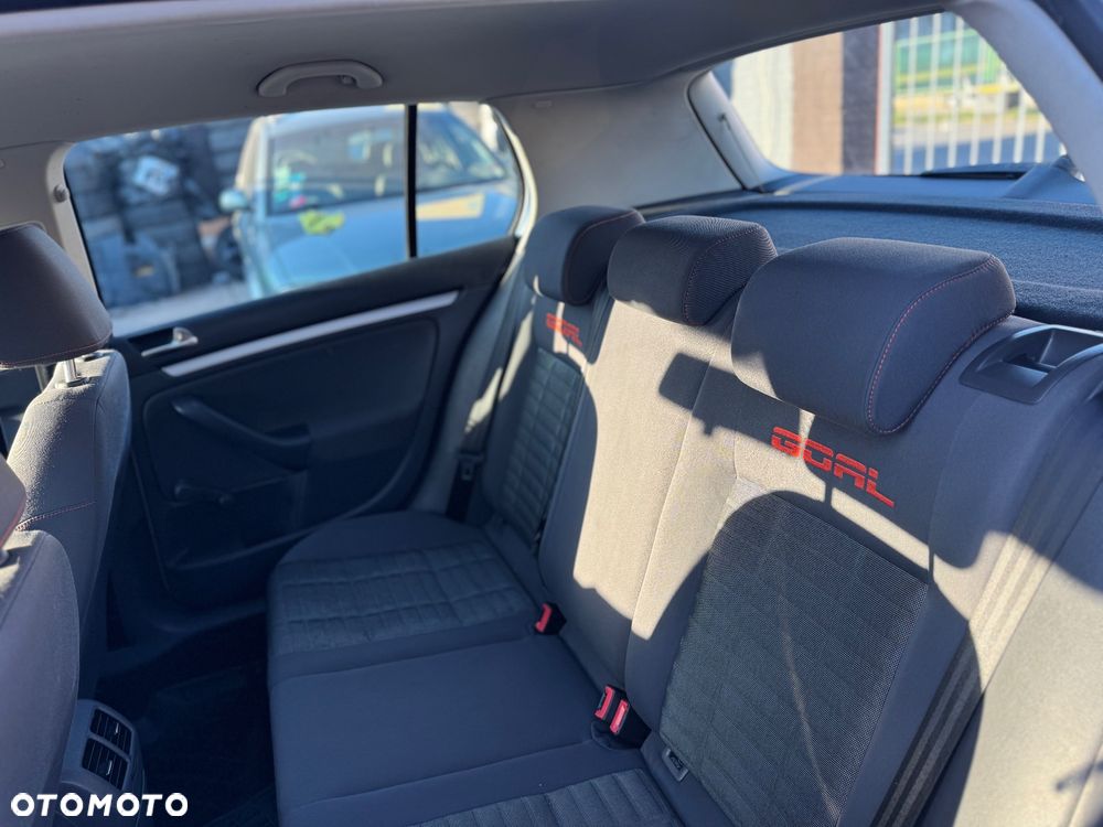 Volkswagen Golf 1.9 TDI Goal - 17