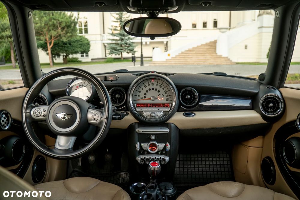 MINI Cooper Standard - 11