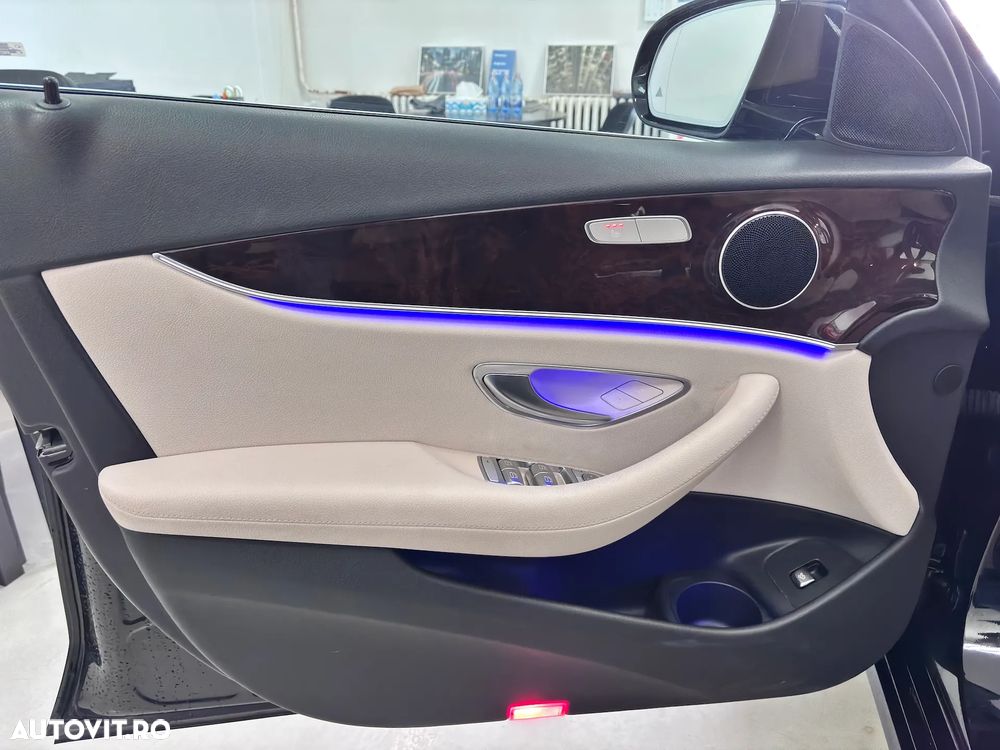 Mercedes-Benz E 300 de 4Matic 9G-TRONIC Avantgarde - 11