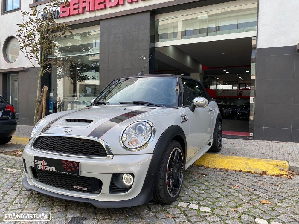 MINI Cabrio John Cooper Works - 1