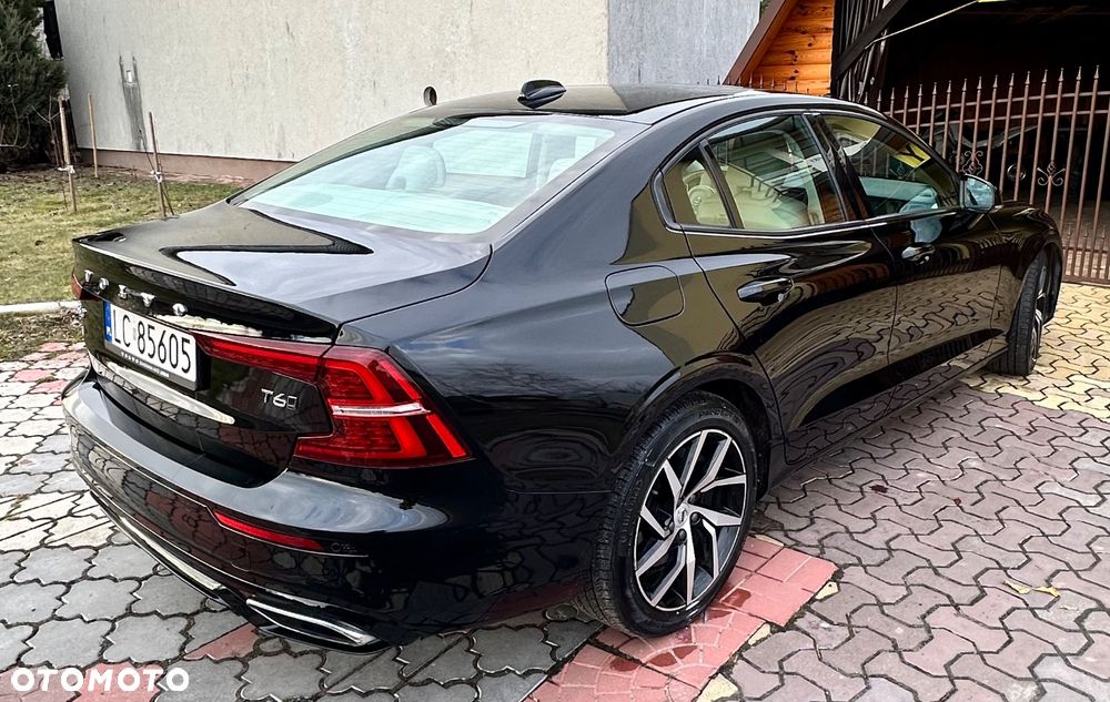 Volvo S60 T6 AWD Momentum Pro - 3