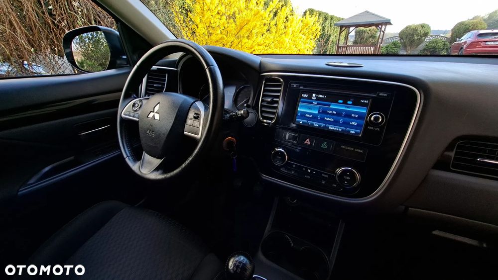 Mitsubishi Outlander 2.0 2WD Inform - 21