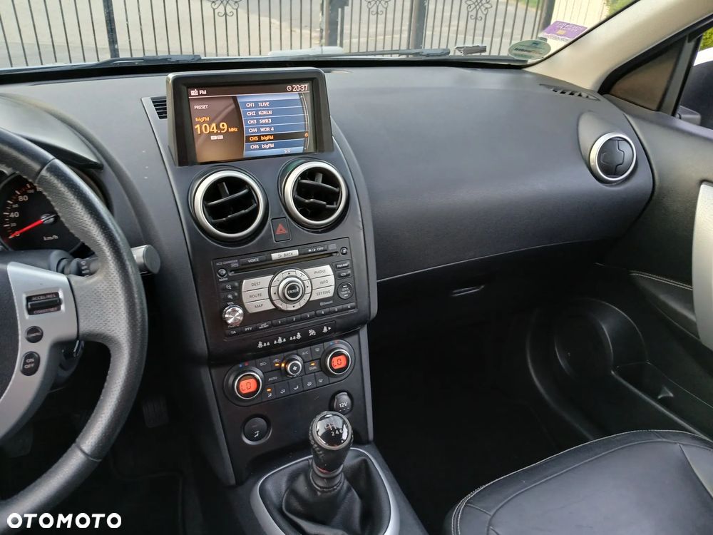 Nissan Qashqai 2.0 4x4 Tekna Pack - 28