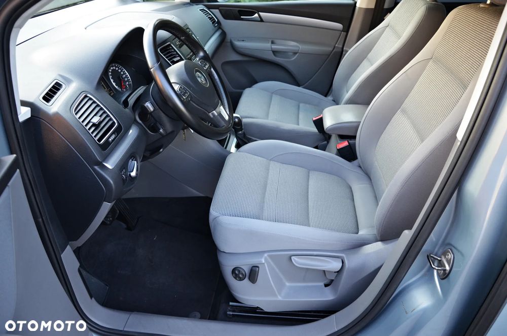 Volkswagen Sharan - 27