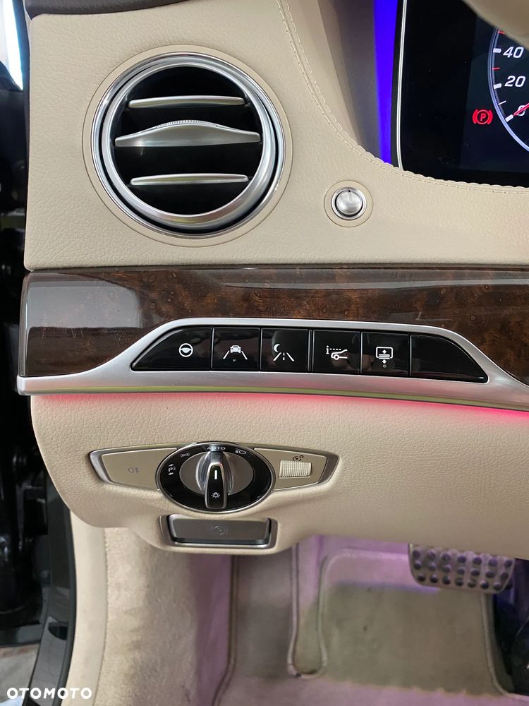 Mercedes-Benz Klasa S 560 4-Matic L 9G-TRONIC - 19