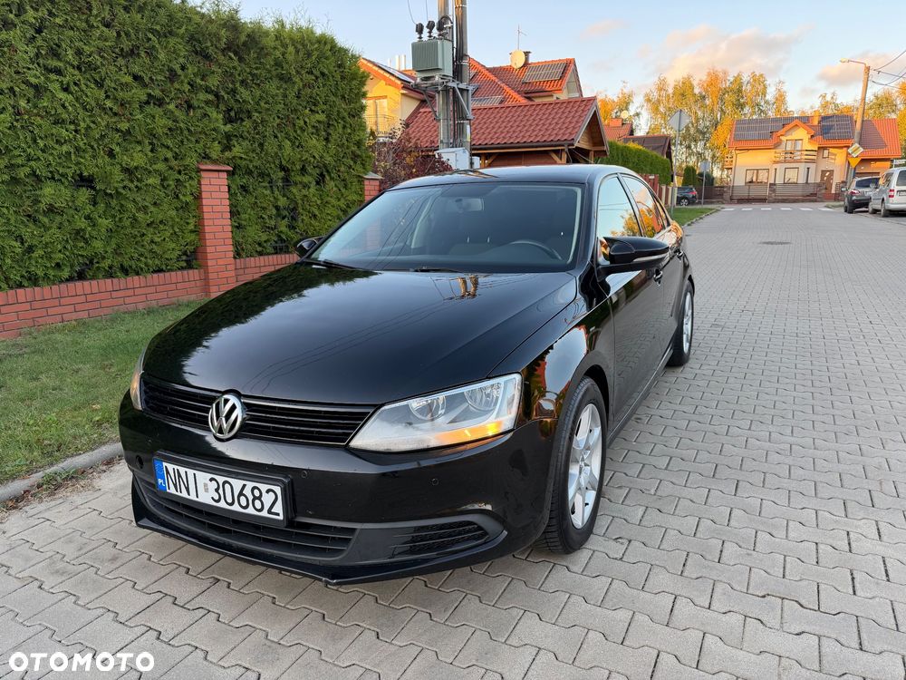 Volkswagen Jetta 1.6 TDI BMT Comfortline - 11