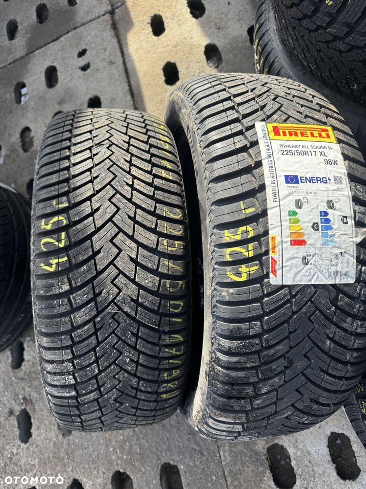 Nowe opony wielosezonowe 225/50/17 Pirelli 2 sztuki 2025r
