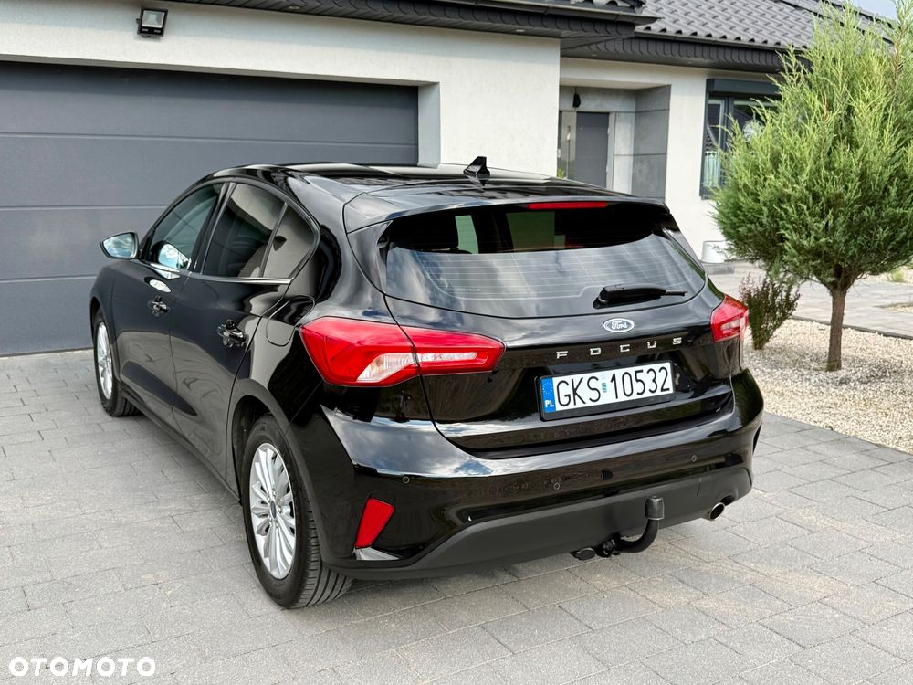 Ford Focus 1.5 EcoBlue Start-Stopp-System TITANIUM DESIGN - 6