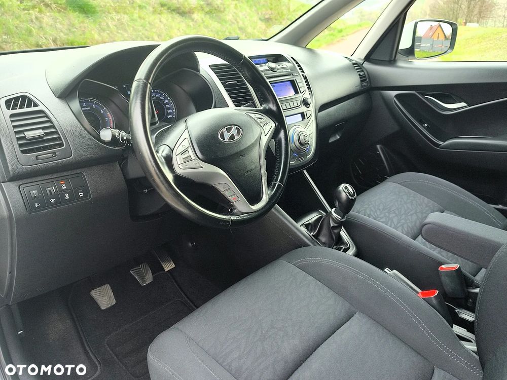 Hyundai ix20 1.4 blue YES Gold - 16