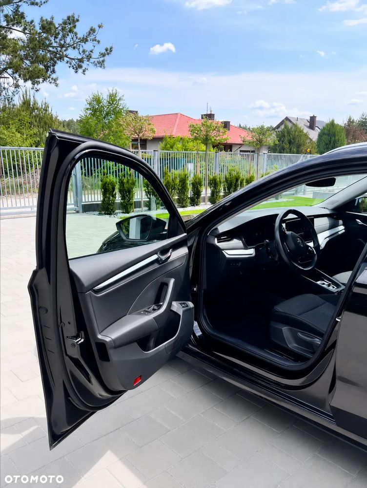 Skoda Octavia 2.0 TDI Style DSG - 8