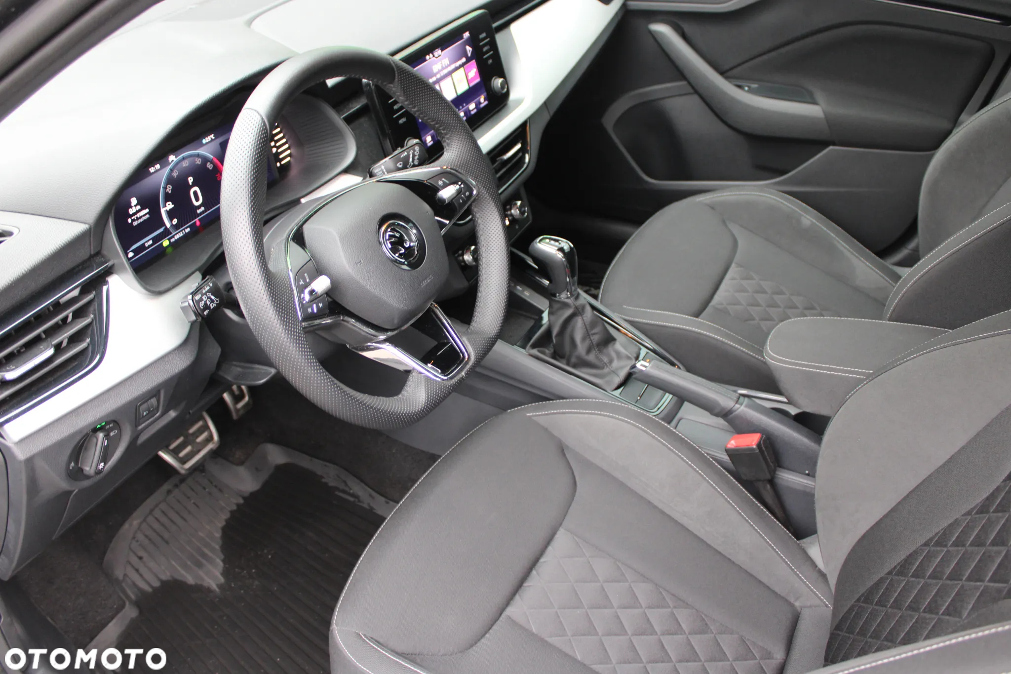Skoda Kamiq 1.0 TSI Ambition DSG - 8