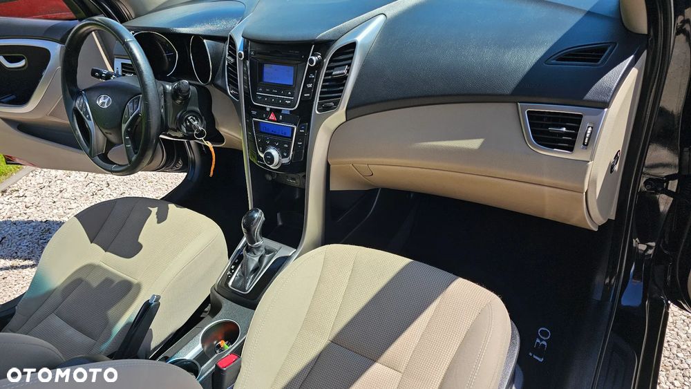 Hyundai i30 1.6 Automatik Trend - 13