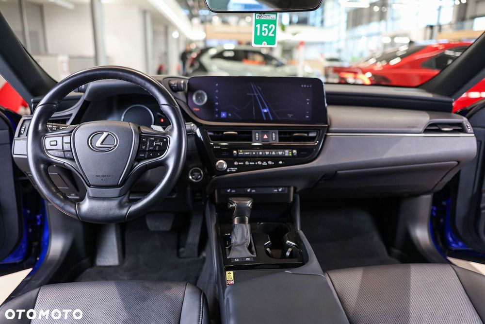 Lexus ES - 6