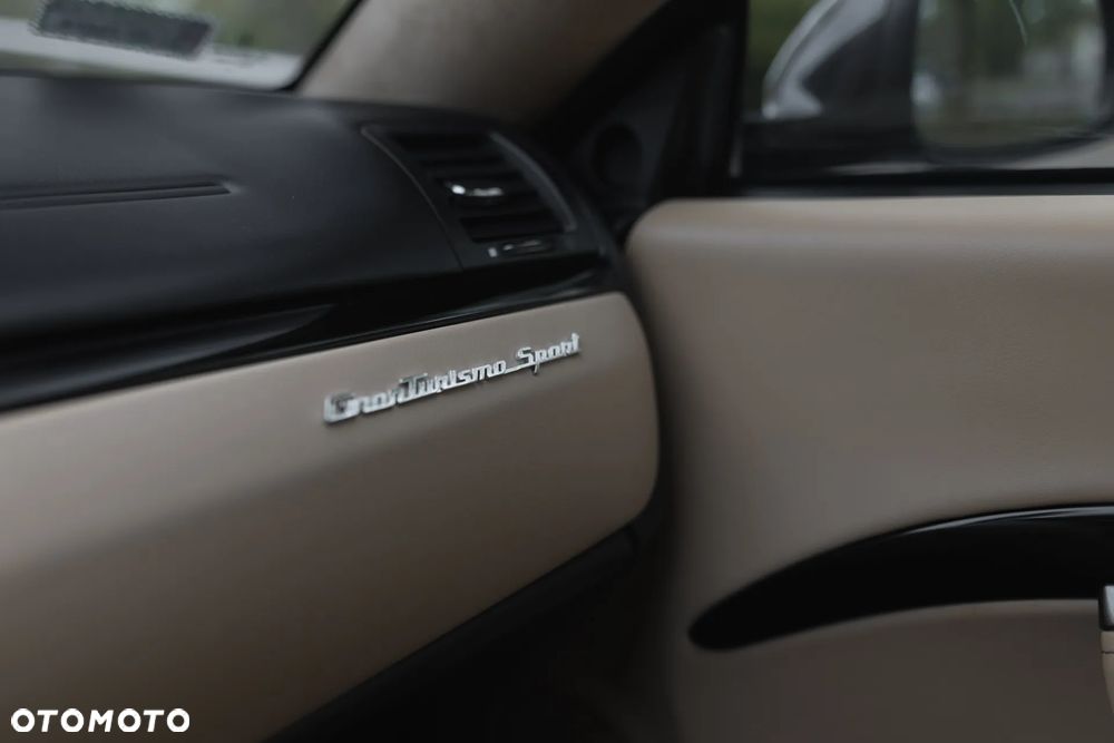 Maserati GranTurismo S - 27