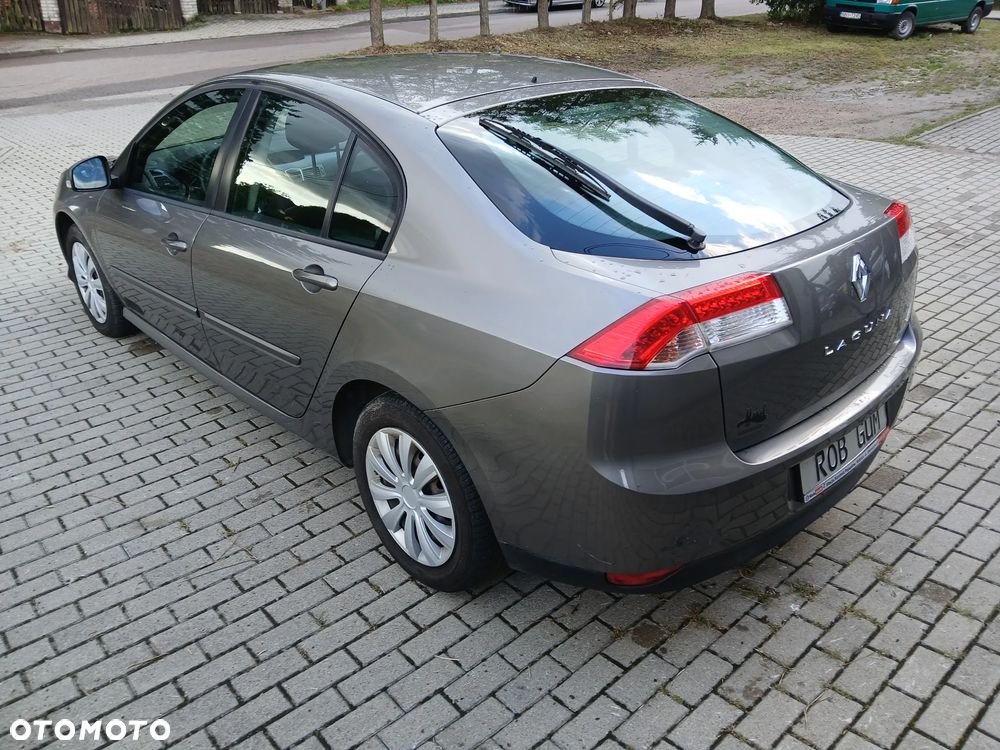 Renault Laguna 1.6 16V 110 Expression - 3